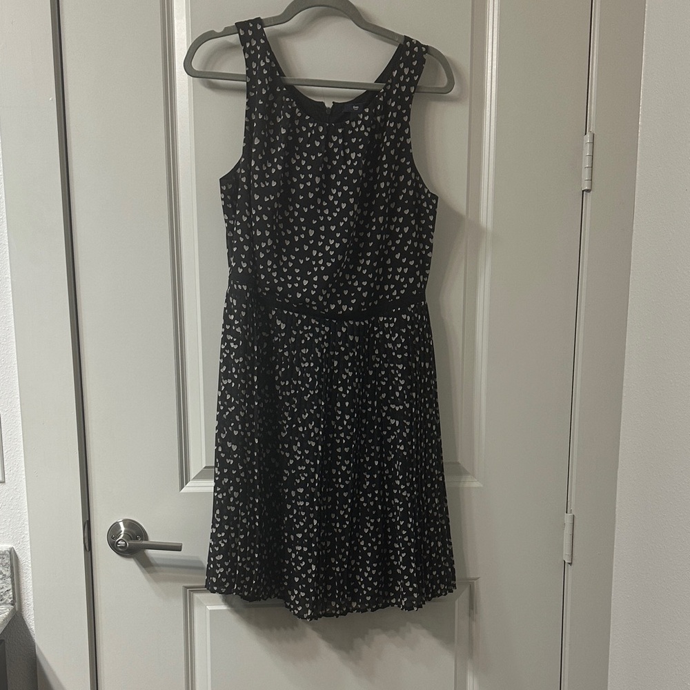 GAP Black and White Heart Print Dress